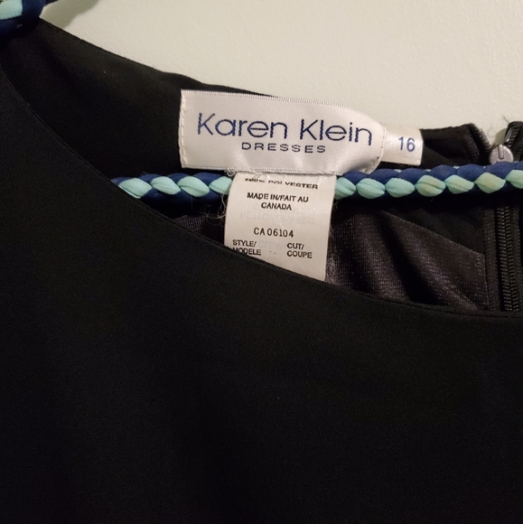 Dress - Picture 3 of 3